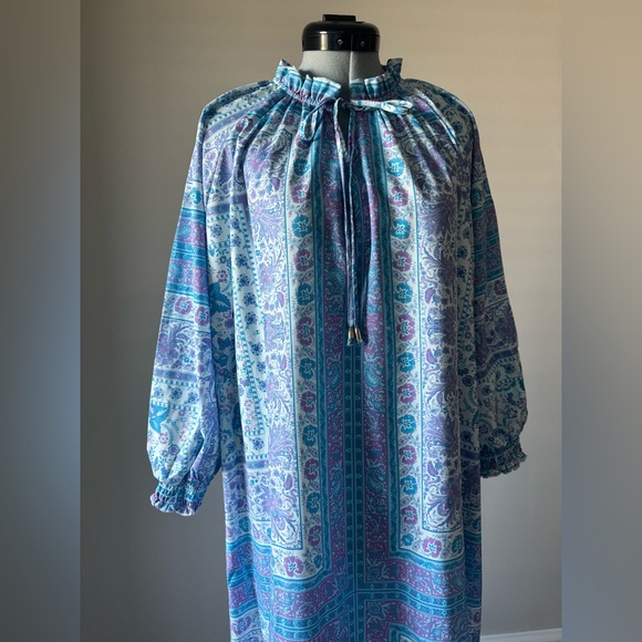 Maxi Dress - Picture 3 of 3